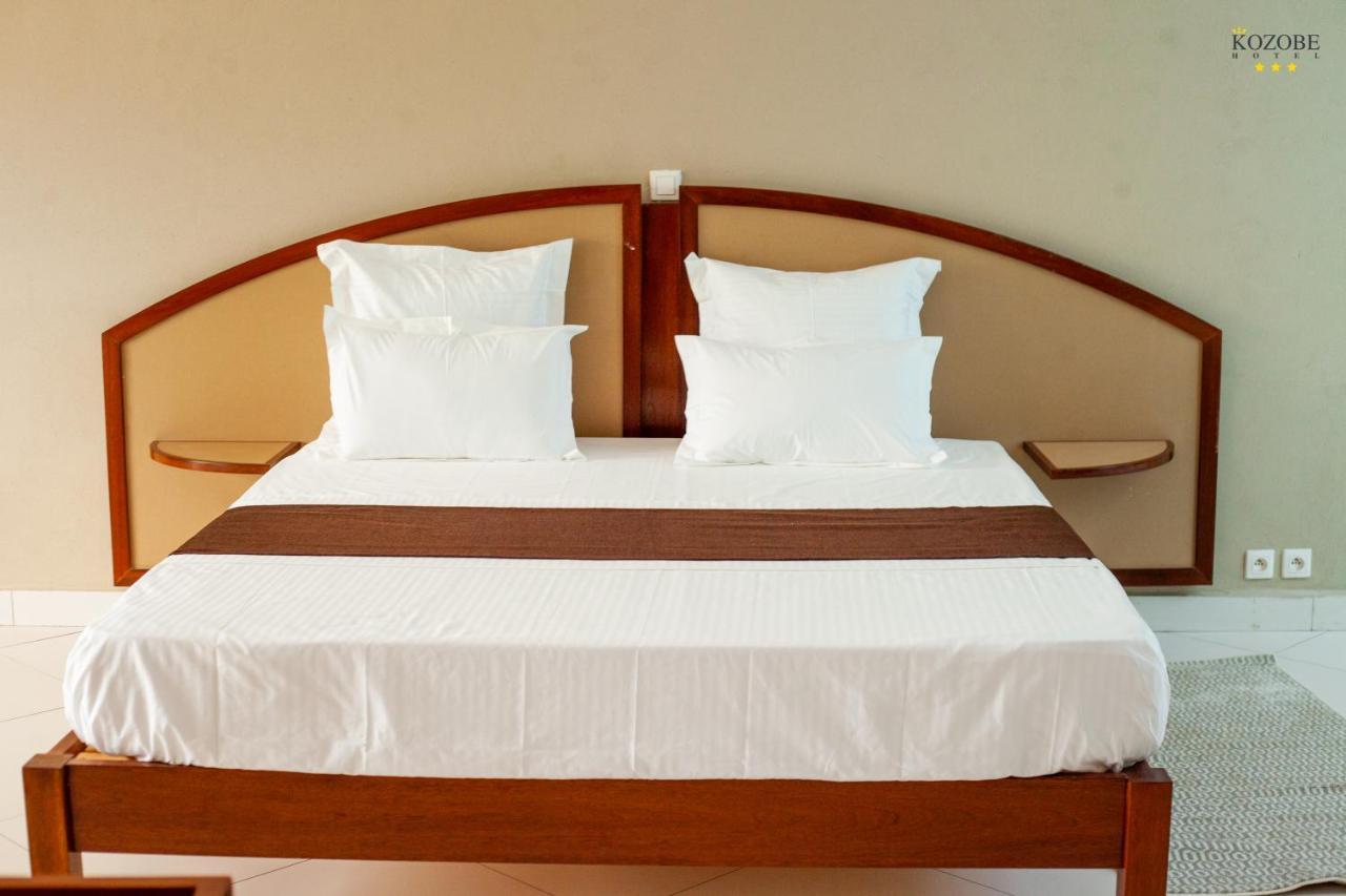 Kozobe Hotel Ambilobe Extérieur photo