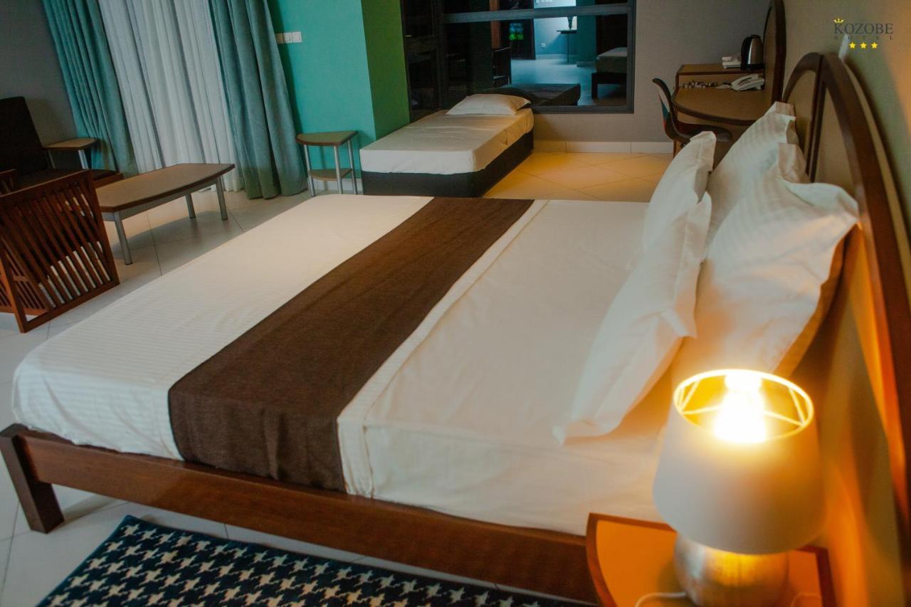 Kozobe Hotel Ambilobe Extérieur photo